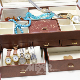 2 Schmuck-Koffer, Schlößer beschädigt,