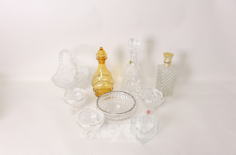 Posten Metall-Dekorationen: Schalen,