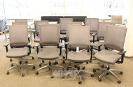 7 Armlehnen-Bürodrehstühle